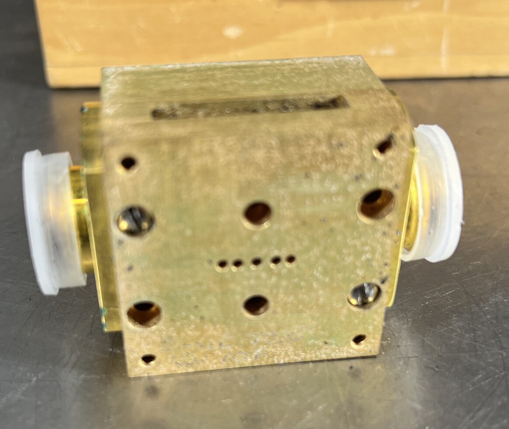 General Electric Aerospace Electronic Systems Model 7025 Test Equipment