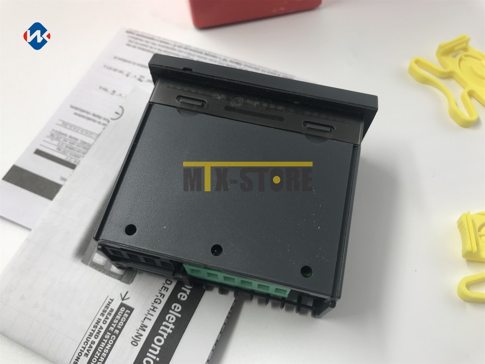 1pcs BRAND NEW ONES CAREL Controller IR33F0AHA0