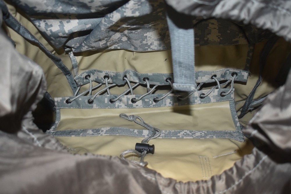 Military Combat Field Pack Load Carrying Backpack Outer Metal Frame Digital Camo