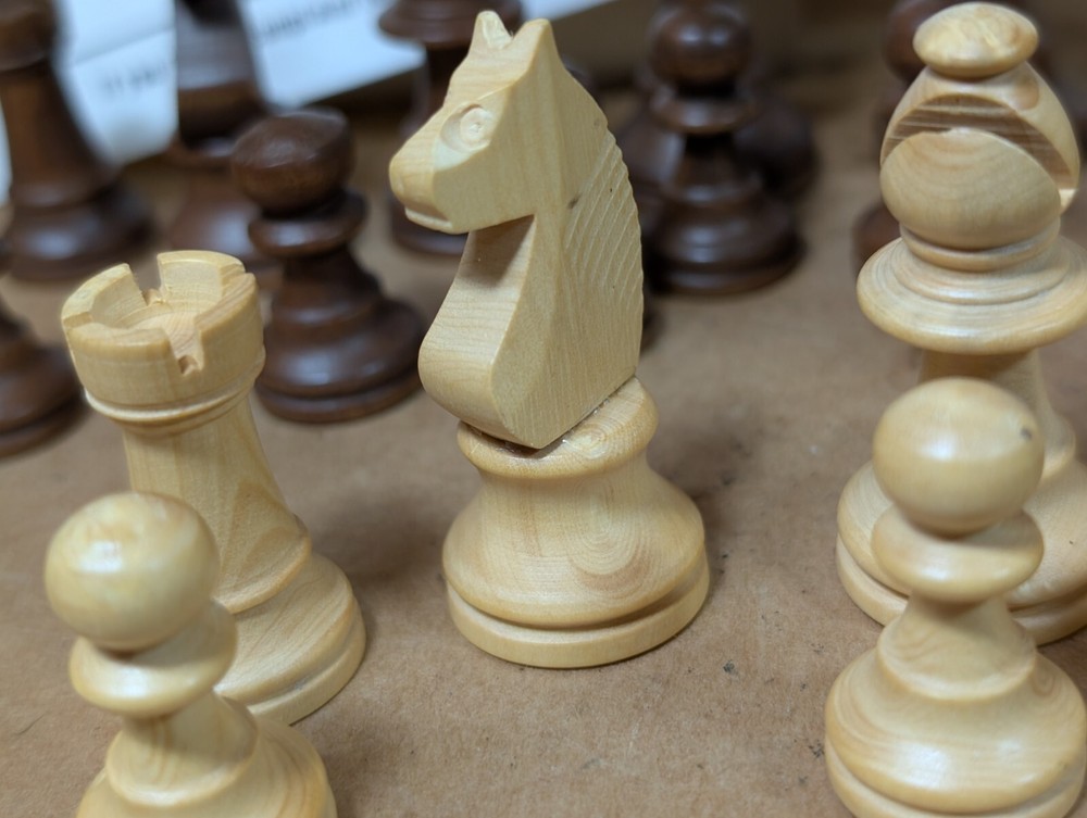 Vintage Pacific Game Company (PGC) CAVALIER CHESSMEN