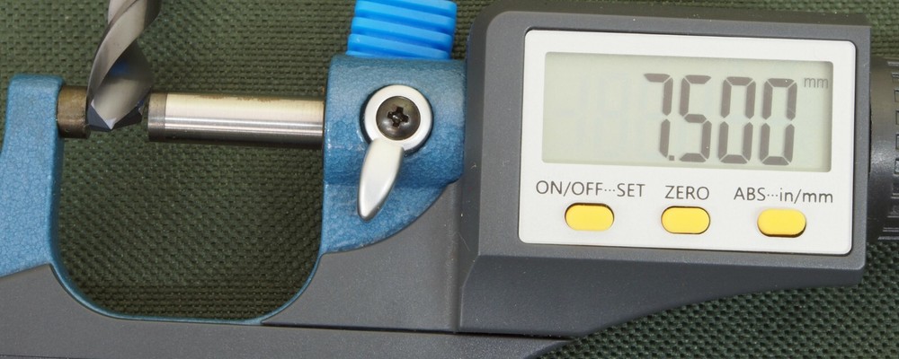 Solid Carbide twist drill, M7.5 for hard metal.