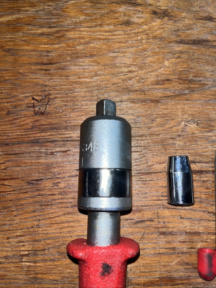 MAC Tools SXID9B 3/8" Impact Driver With 7 Bits And Adapter