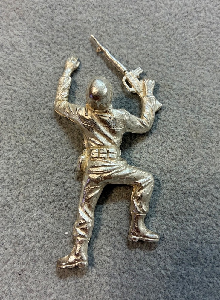 1.2+ oz Silver Army Man (Crawler)