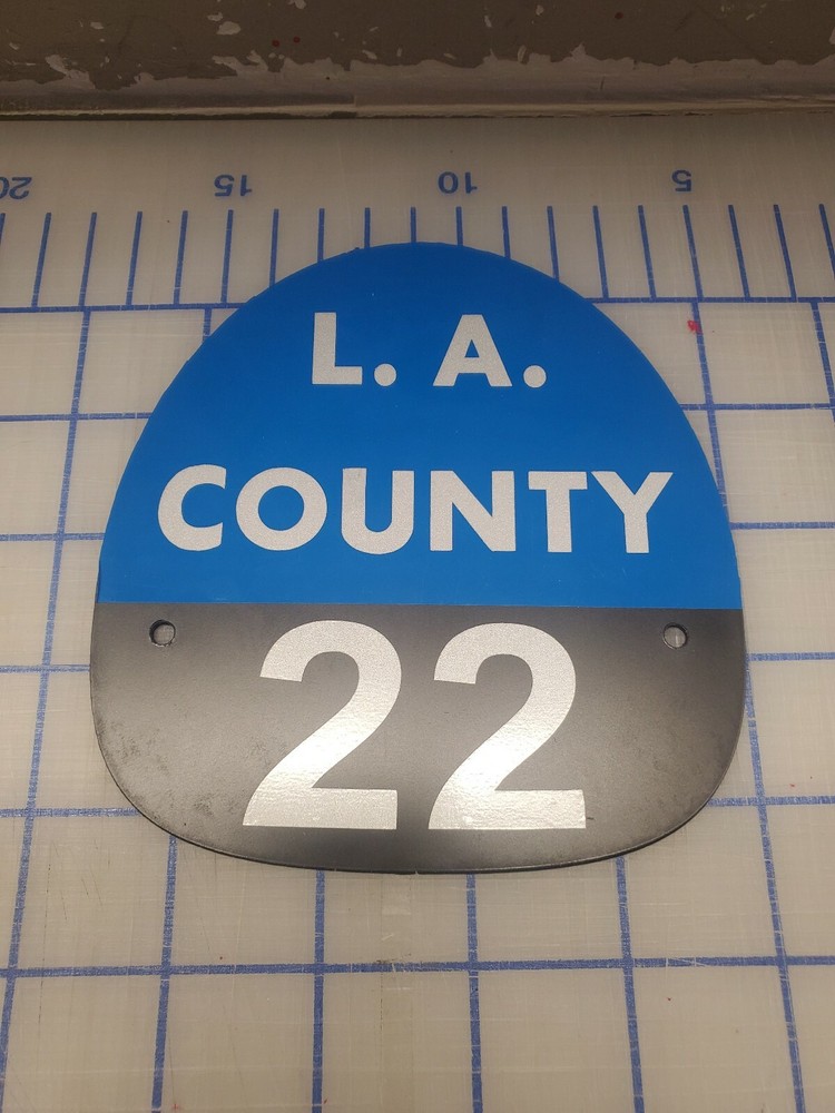 LA COUNTY 22 FIRE HELMET SHIELD
