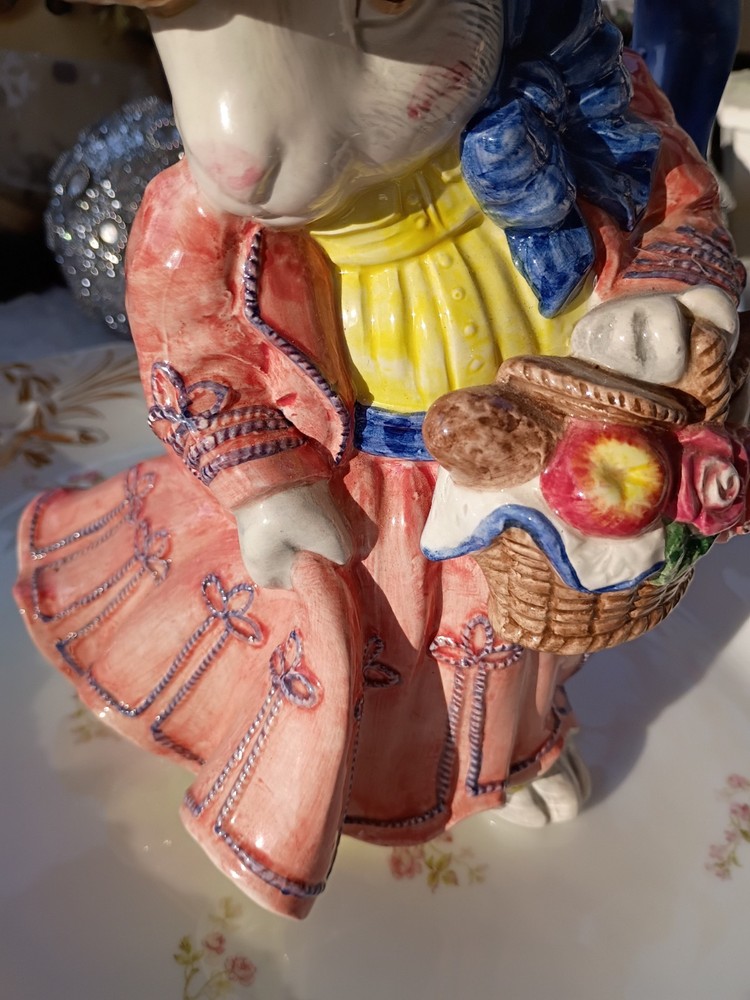 Fitz & Floyd "Bustles and Beaus" 1995 1 Quart Pitcher