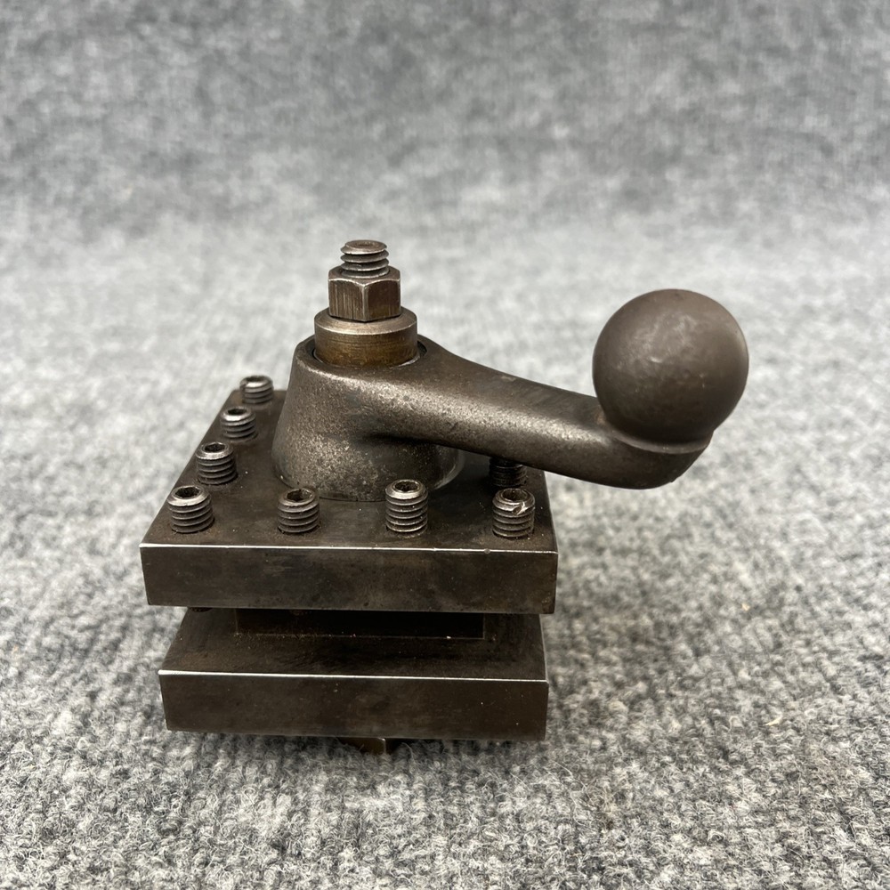 CWC Corr 4 WAY WEDGE TYPE TOOL POST Used