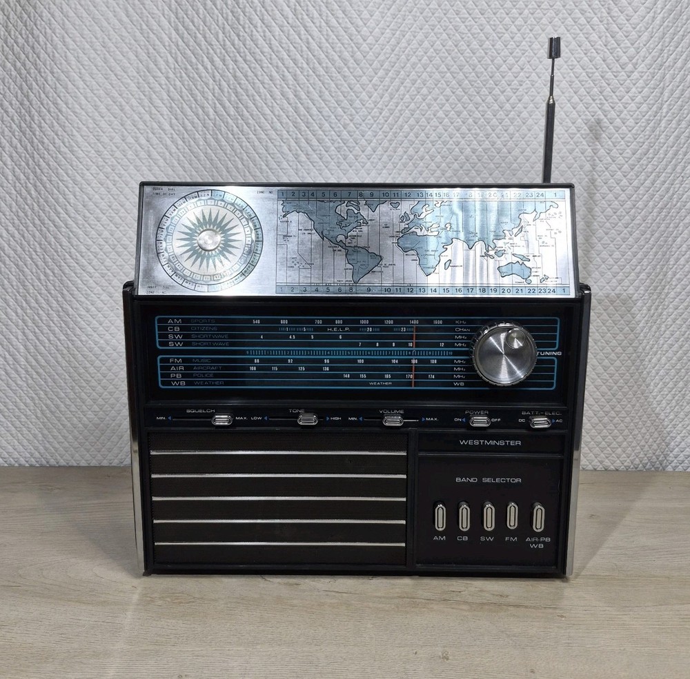Vintage 70's 1425 Westminster Solid state World Time Ham operators multiband