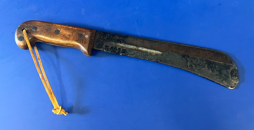 US NAVY CASE XX NON FOLDING MACHETE- M-592-W/BLADE GUARD