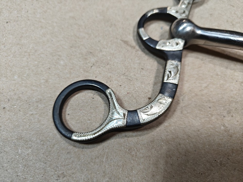 AJ Tack Argentine Snaffle Bit with Engraved Cheeks, 5-1/2” 🇺🇲