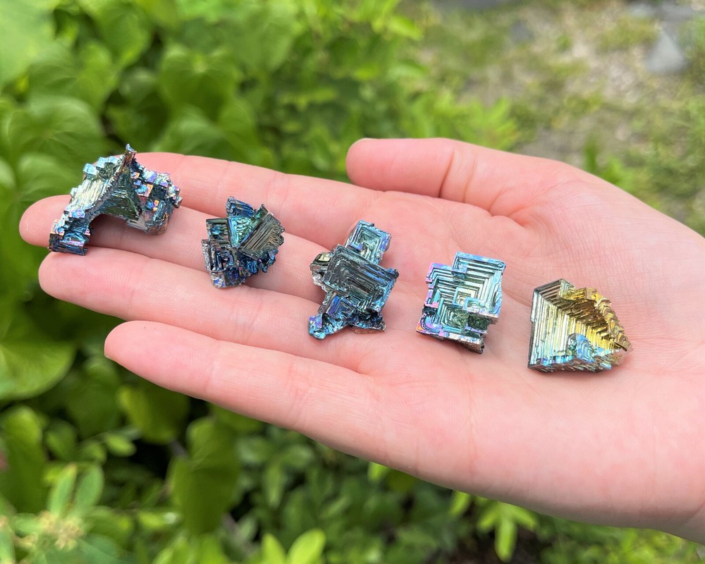Rainbow Bismuth Crystal Gift Box, 8 oz: 5 - 6 Pieces (A Grade Bismuth Specimens)