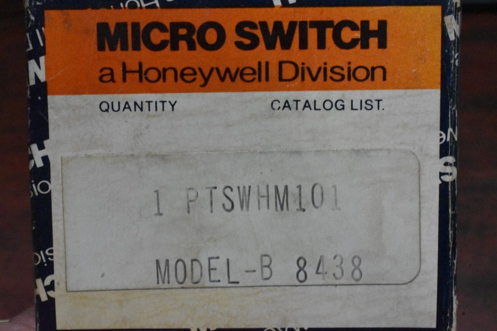 Honeywell PTSWHM101 Micro Switch Model B 8438