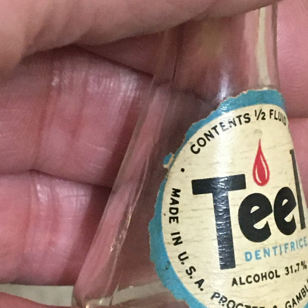 Vntg SAMPLE Size Clear Glass Bottle Paper Label TEEL Toothpaste Procter & Gamble