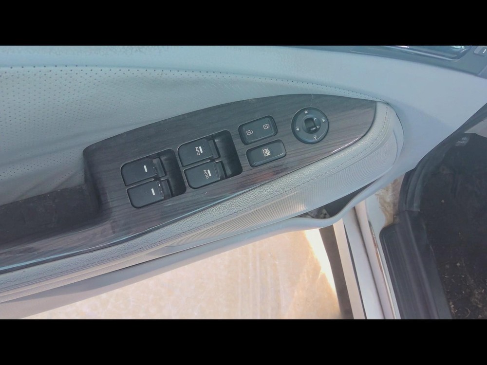 Used Headrest fits: 2011 Kia Optima Grade A