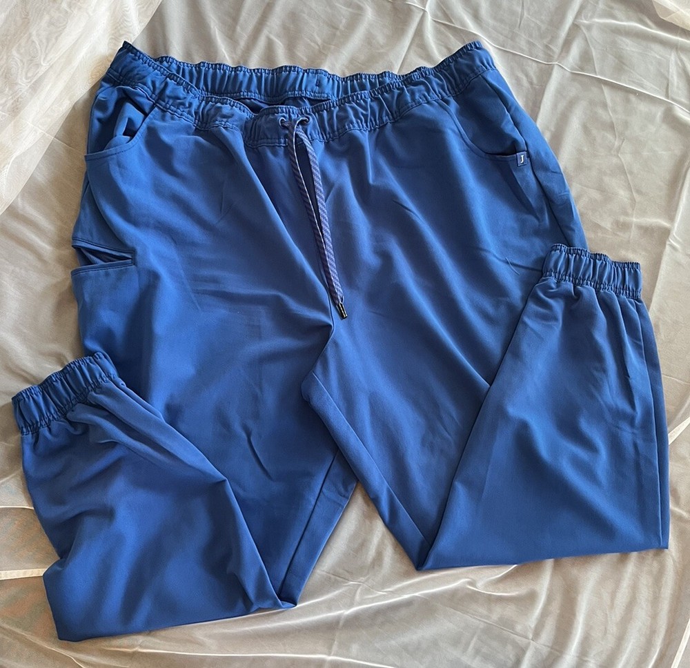 jaanuu scrubs set