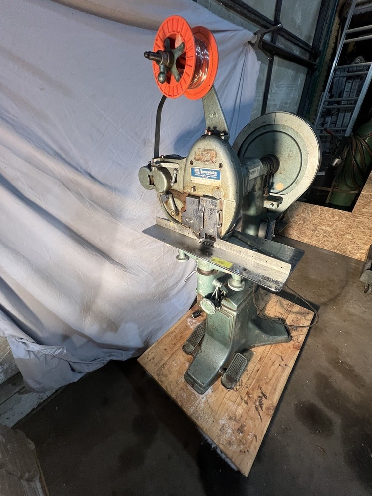 Acme Wire Sticher Model 3A