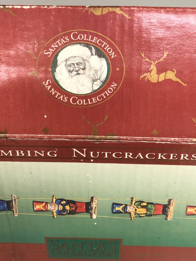Santa's Collection, climbing nutcrackers (388)