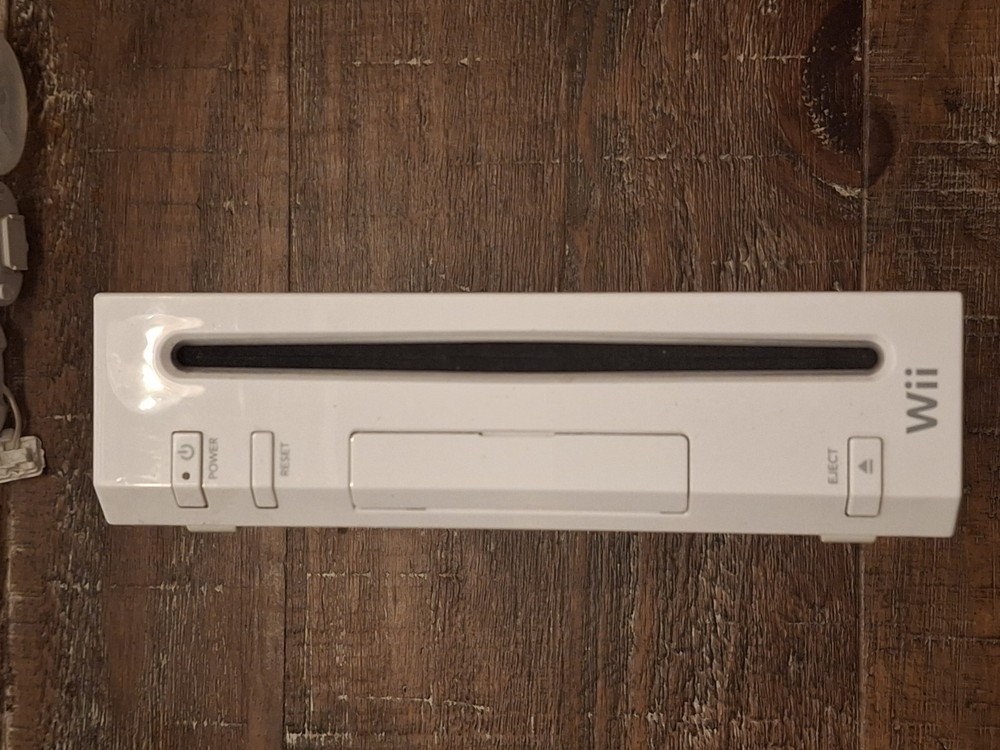Nintendo Wii White Console System RVL-001 1 Controller & Cords *Tested & Working