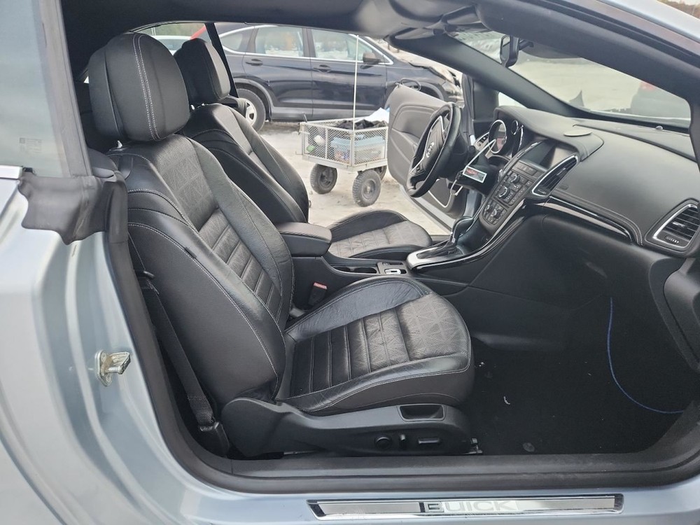 CASCADA 2016 Glove Box 4914208