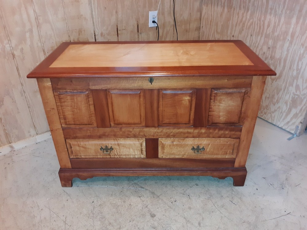 Signed Stickley Solid Maple Blanket Chest Some Tiger Grain