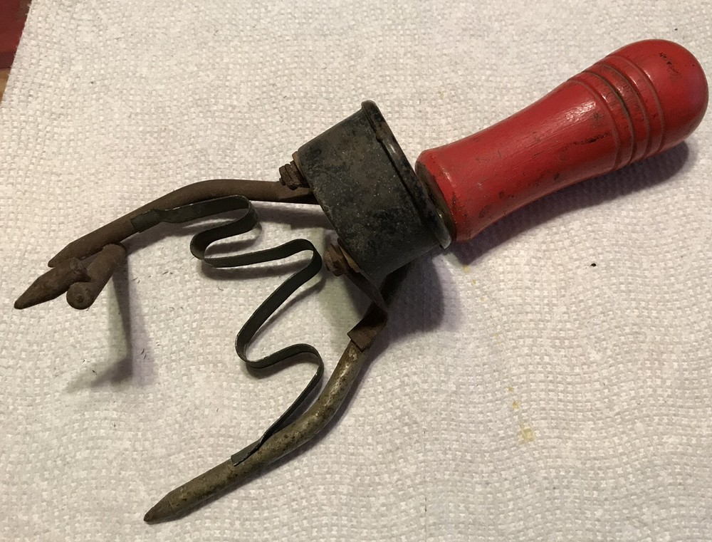 Vintage Washburn Hand Held Battery Cell Tester