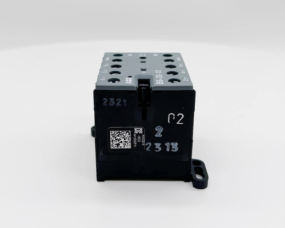 1PC New ABB AC contactor B6-30-10 AC110V #LL