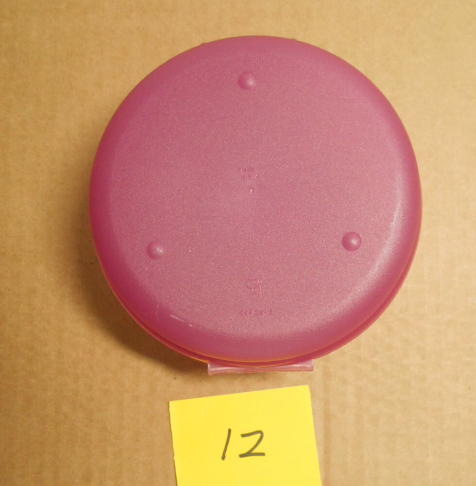 Tupperware 4440A Purple Bagel Keeper Container Y12