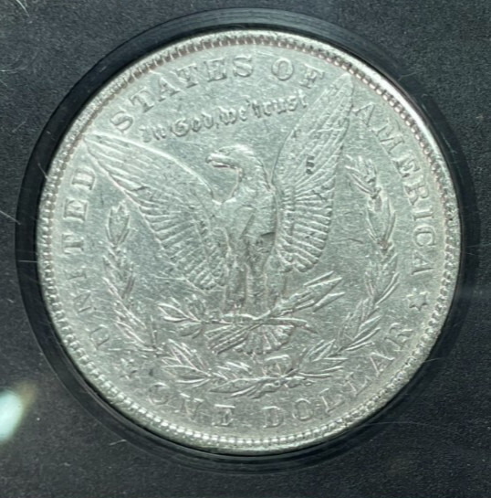 1882 MORGAN SILVER DOLLAR ~ ~NICE COIN~REF# HOLDER