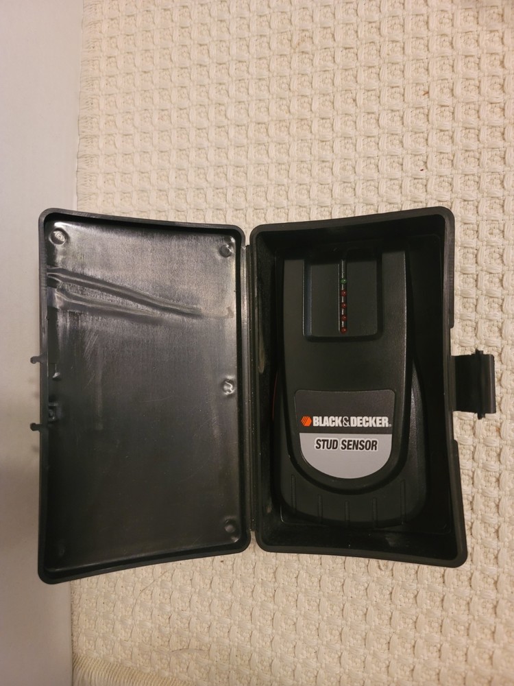 VINTAGE BLACK & DECKER BDL150S STUD SENSOR