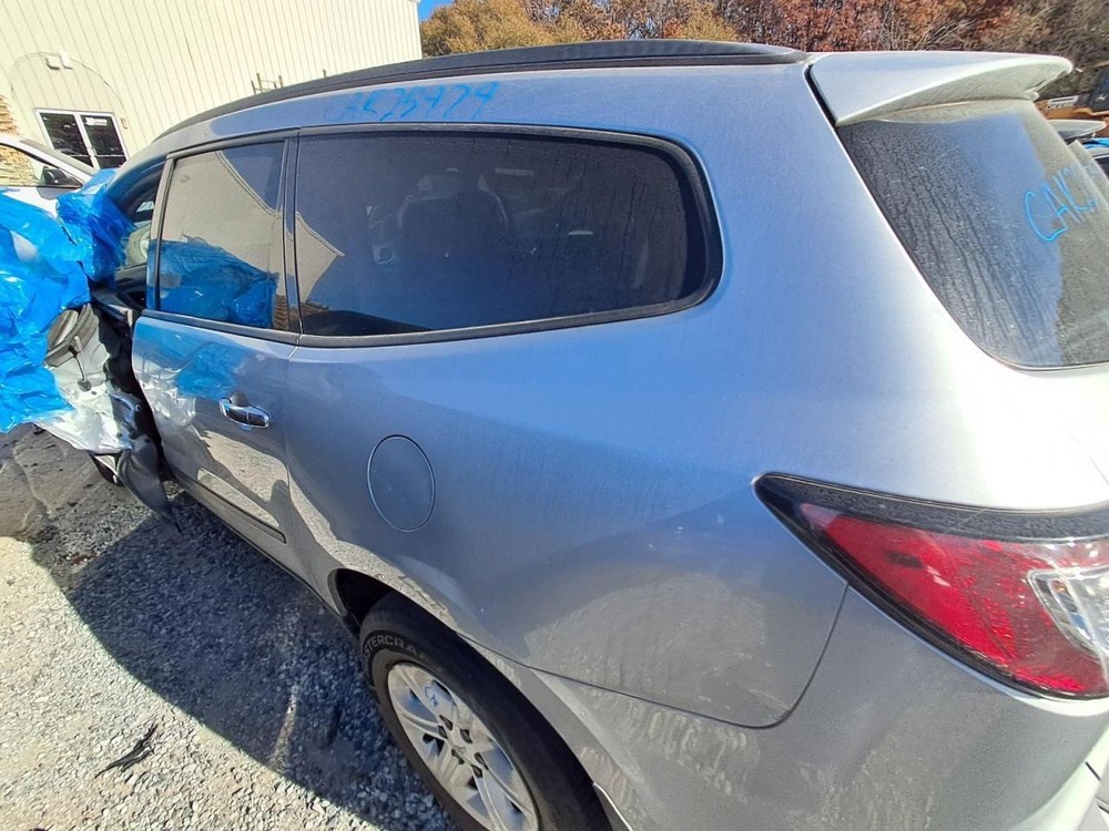 TRAVERSE 2015 Glove Box 4868156