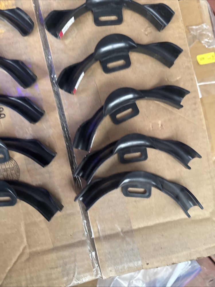 12 Pack 1/2" Plastic PEX Pipe 90 Degree Bend Support with Mounting Plate