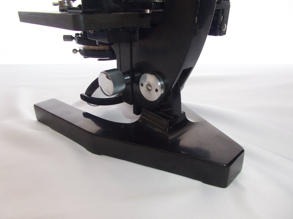 American Professions Supply Company COMPOUND MICROSCOPE + CASE MADE in GERMANY