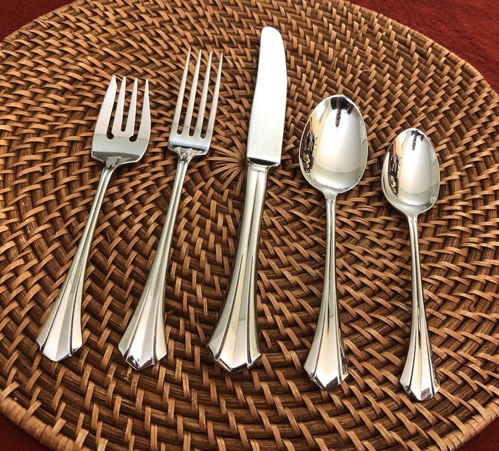 * ONEIDA - RUSHMORE - Deluxe - YOU CHOOSE - Stainless Flatware Silverware *