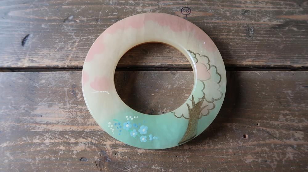 Painted Jade Wall Hanging 5.5"