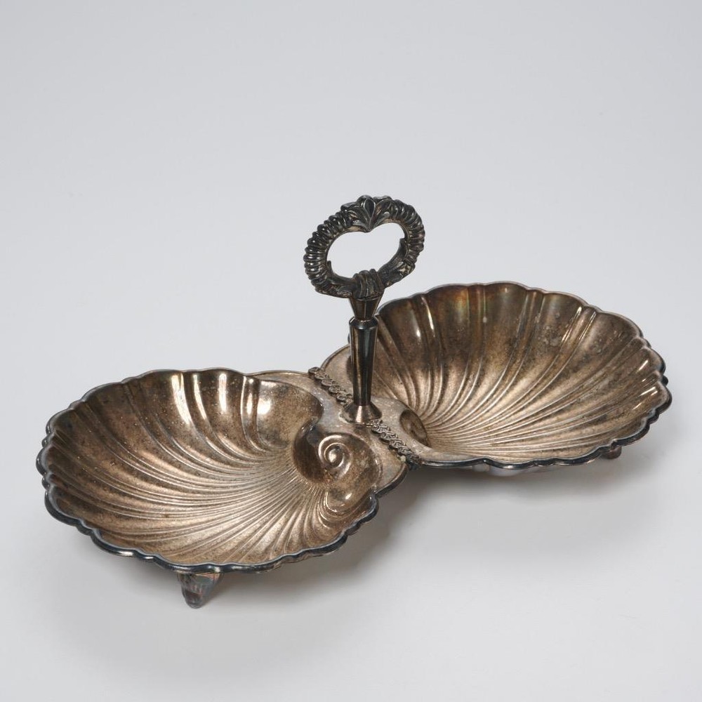Crescent Silverware Divided Silverplate Sea Shell Condiment Serving Dish Bowl