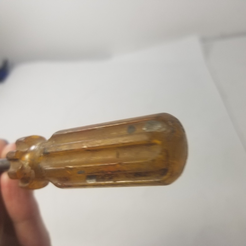 Vintage Fuller's No. 802 Yellow Handle Screwdriver