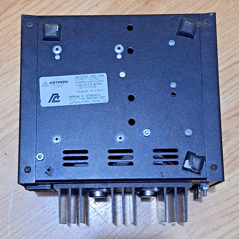 Astron RS-12A Power Supply 13.8VDC Output