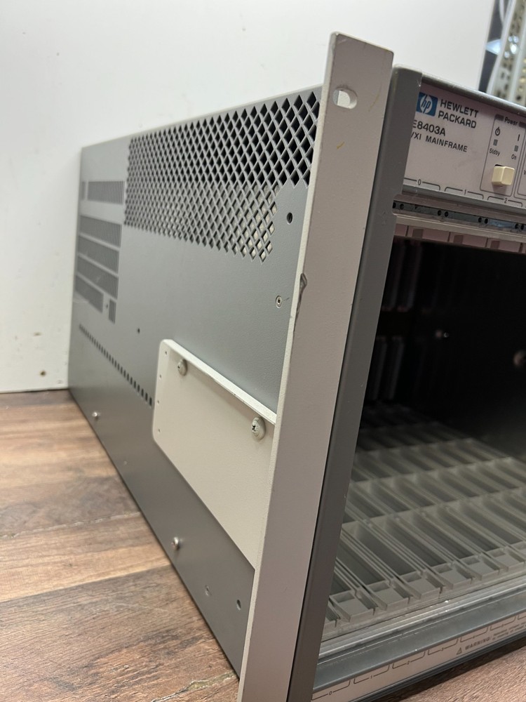 HP E8403A VXI Mainframe 13-Slot