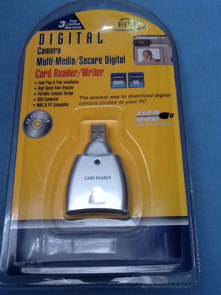 Sakar CR-35 Digital Concepts Digital Camera Multi-Media /SD Card Reader/Writer