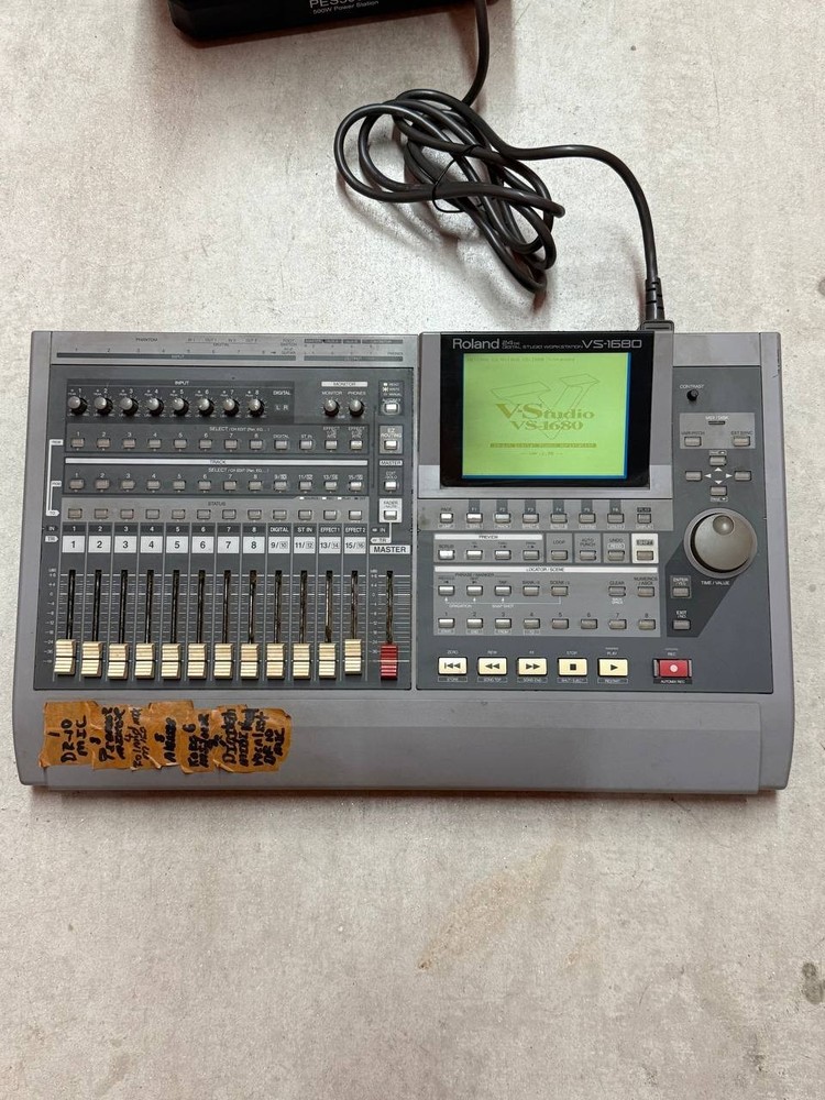 Roland VS-1680 Digital Studio Workstation Recorder Fully Tested + Case