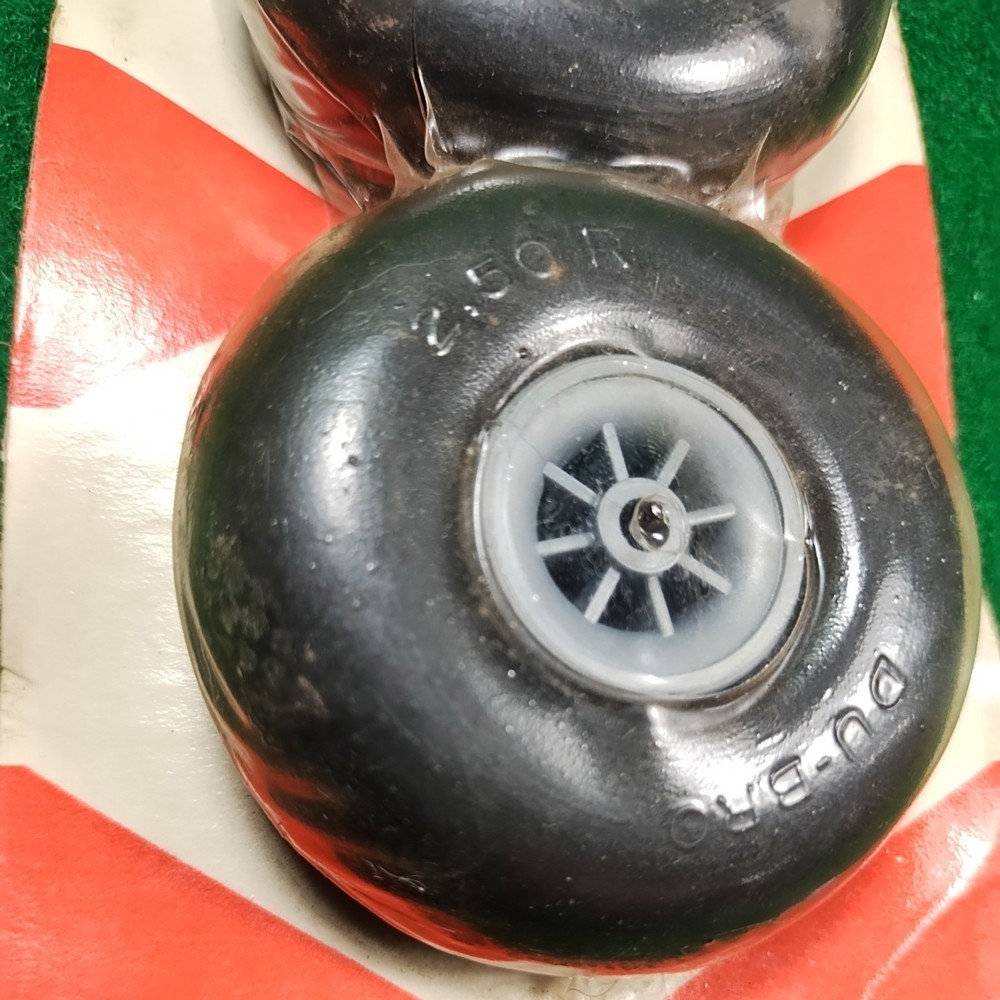 Du-Bro Smooth Low Bounce Wheels 2.5"