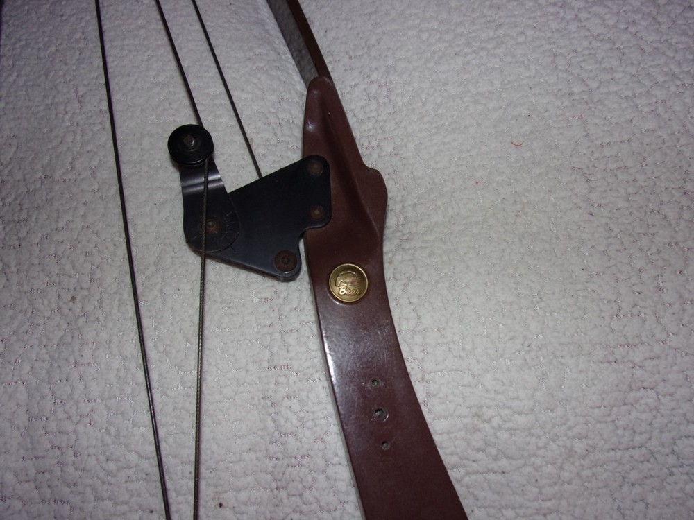 Vintage Bear Archery Whitetail Hunter Compound Bow