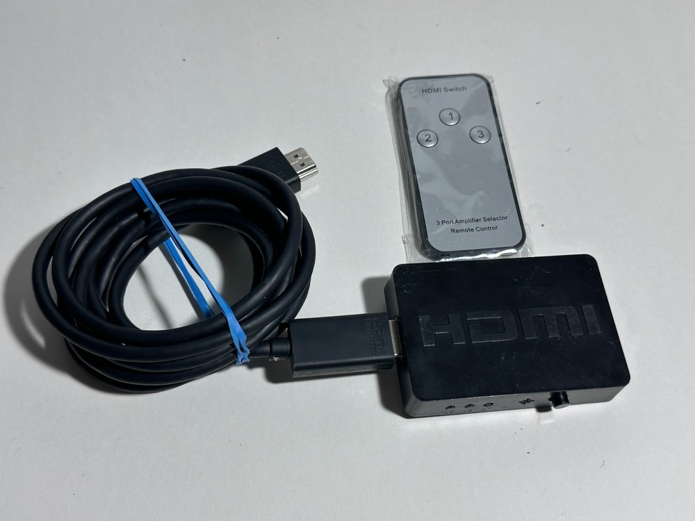 HDMI splitter switch with HDMI cable & 3 port amplifier selector remote control