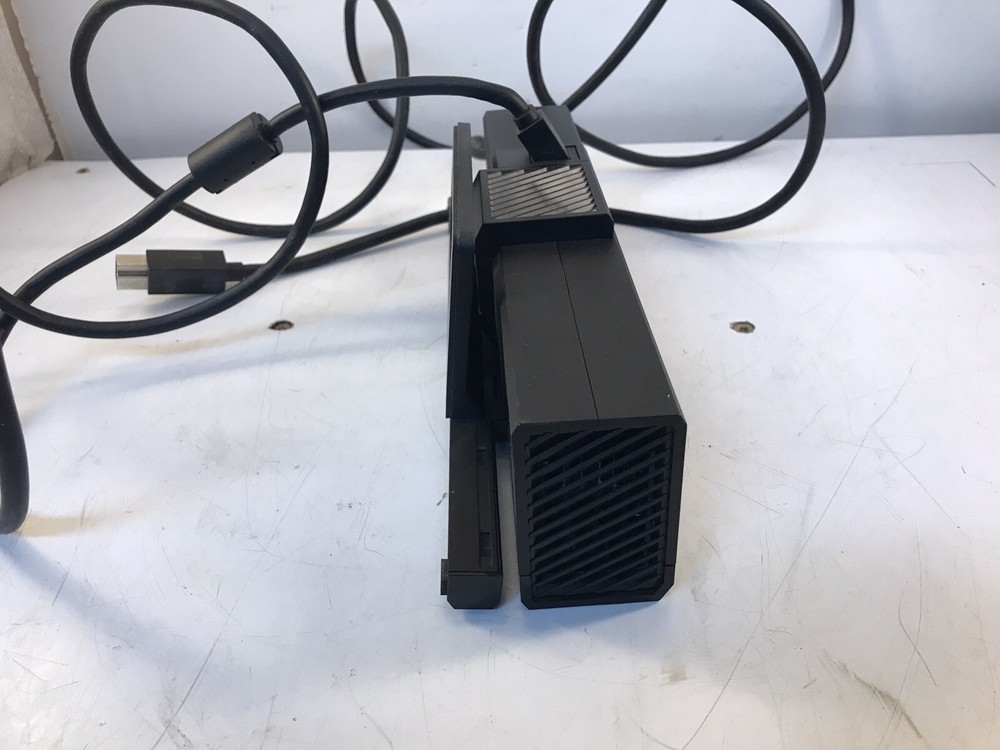 Microsoft Xbox One Kinect Camera Motion Sensor Bar Black Model 1520 UNTESTED