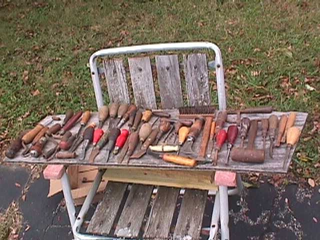 VINTAGE WOOD HANDLE TOOL LOT