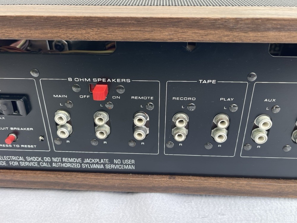 SYLVANIA CR-2742 Stereo Receiver