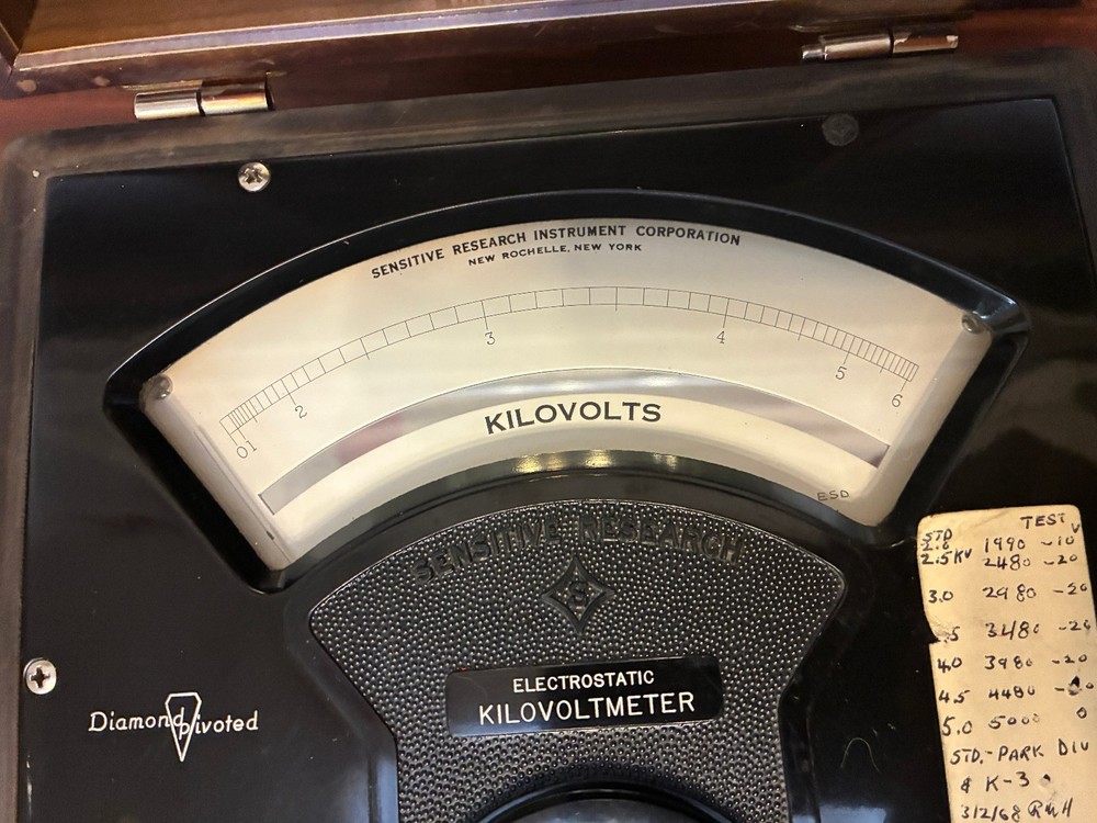1960 Sensitive Research - Electrostatic Voltmeter Model ESD