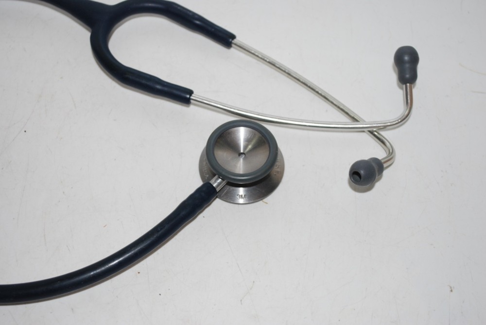 3M Littmann Classic II SE Stethoscope Navy Blue Missing Diaphragm