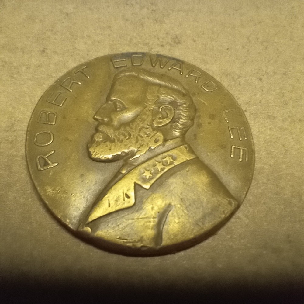 1929 ROBERT E. LEE SO CALLED DOLLAR * HK-773 * NICE LOOKING * VERY AFFORDABLE !!