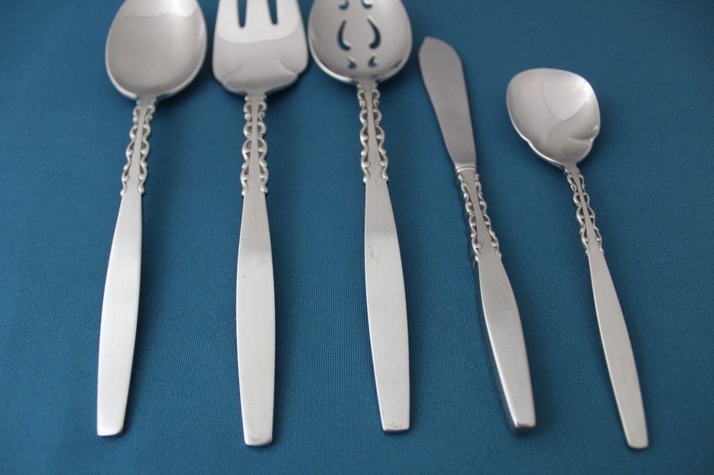 Lyon International ALHAMBRA Serving (5pc Set) Tablespoon Fork Pierced Stainless