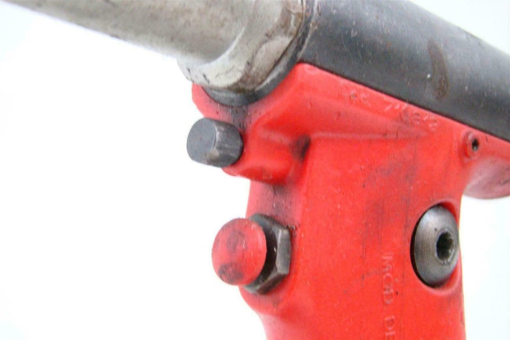 FAR Pneumatic Riveter , RAC180